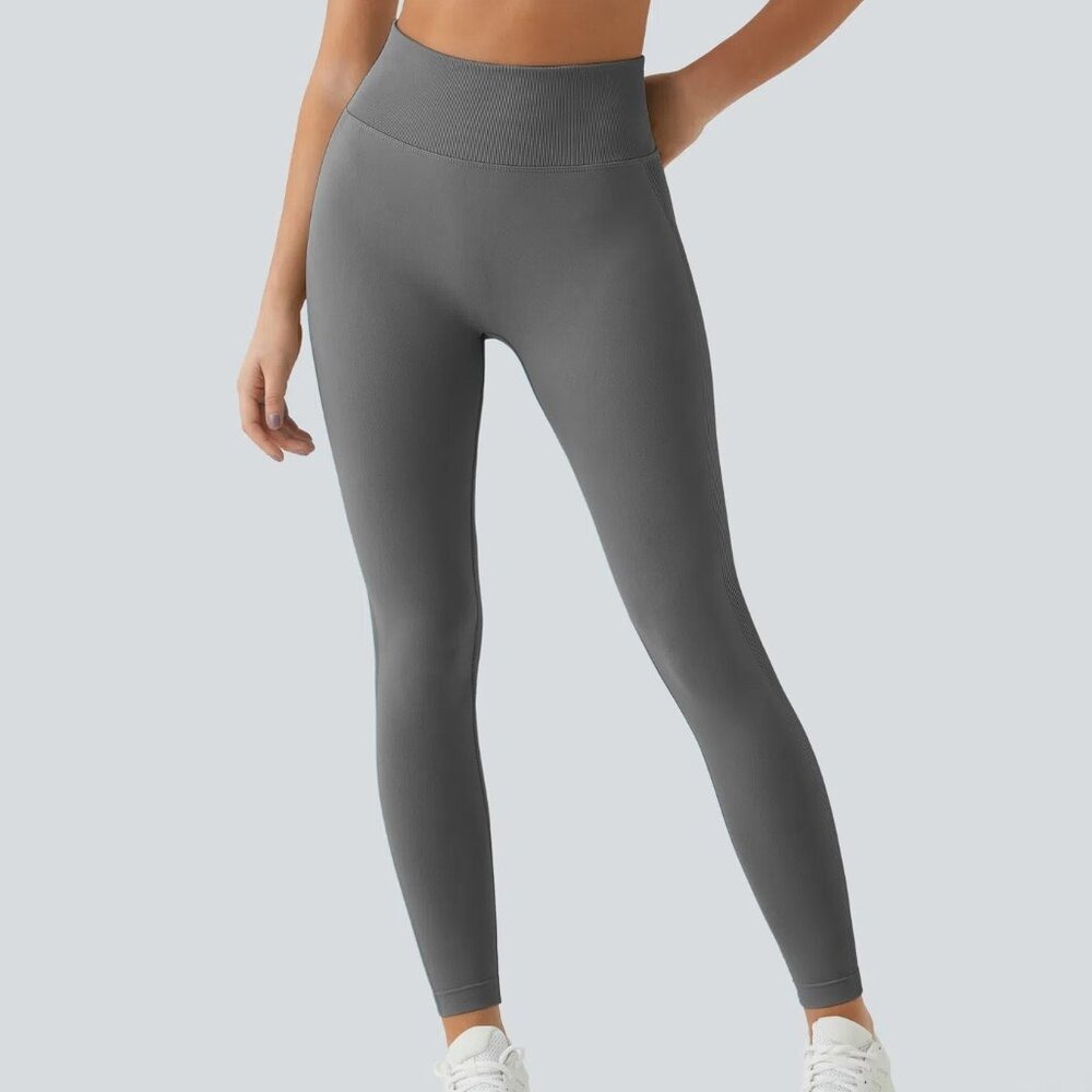 Halara Seamless Flow High Waisted Butt Lifting Leggings in Volcanic Ash XL